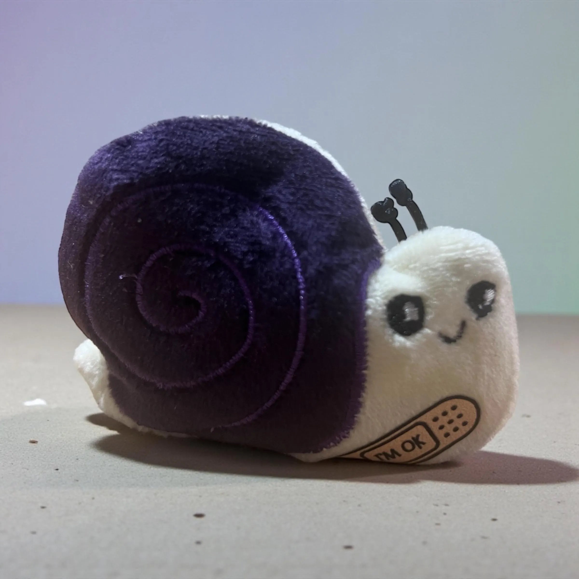 Mental Health Schnecke mit Pin|healing era - sensorischer Begleiter |taktil|fidget toy